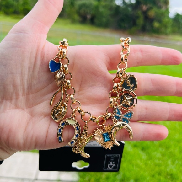 NWT Torrid Gold-Tone Chain Necklace - Picture 3 of 4